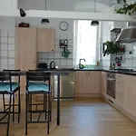 公寓 Cavana Cosy With Garden Near The Sea