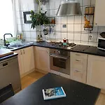 公寓 Cavana Cosy With Garden Near The Sea