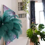 公寓 Cavana Cosy With Garden Near The Sea