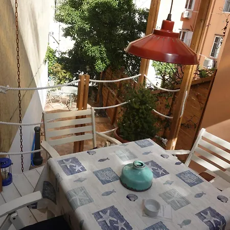 Cavana Cosy With Garden Near The Sea Apartman
