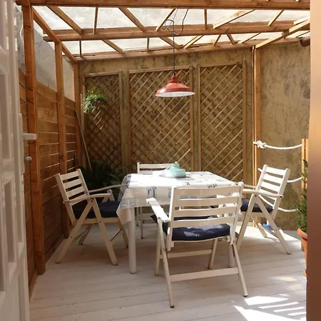 Cavana Cosy With Garden Near The Sea Appartamento *