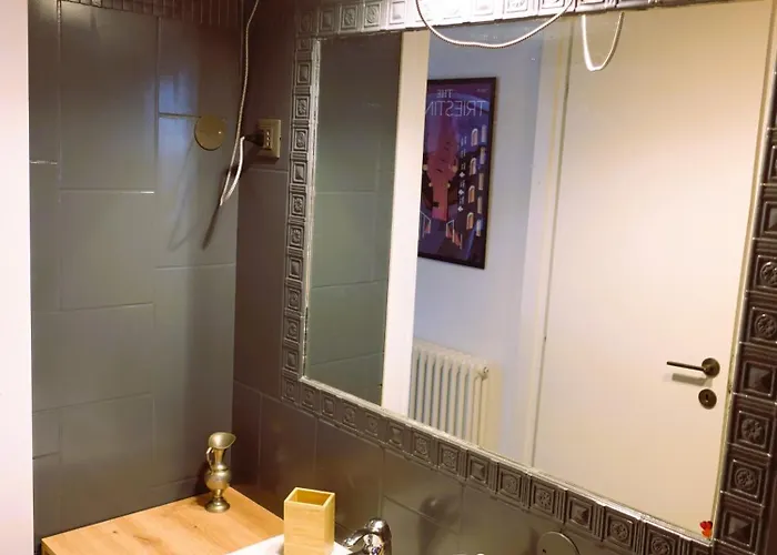 Cavana Cosy With Garden Near The Sea Lägenhet Trieste