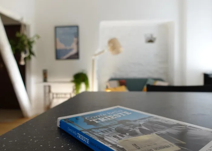 Cavana Cosy With Garden Near The Sea Lägenhet