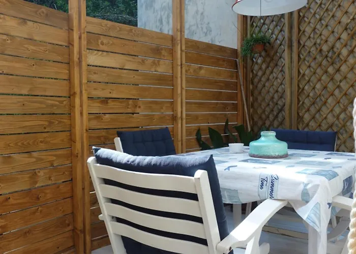 Appartement Cavana Cosy With Garden Near The Sea