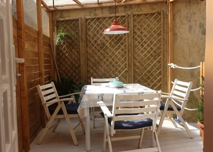 Cavana Cosy With Garden Near The Sea Appartement *
